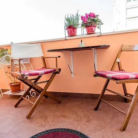 Apartment Oko *